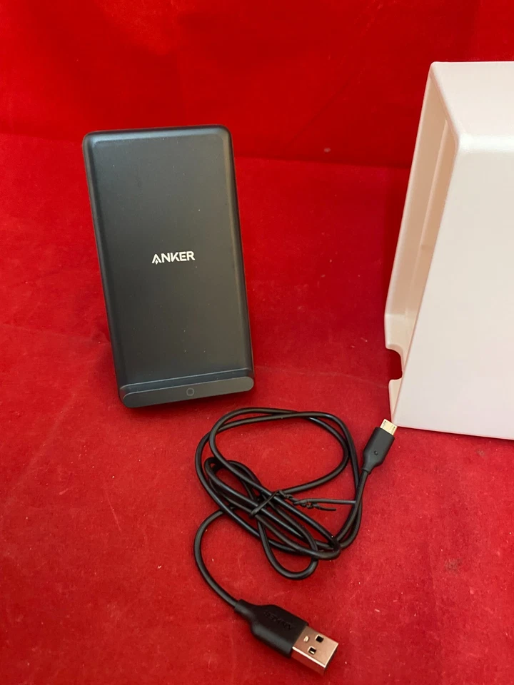 Зарядное устройство быстрое беспроводное Anker 313 PowerWave A2524 подставка подставка сертифицированная Qi - Изображение 2 из 4