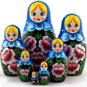 painting russian dolls