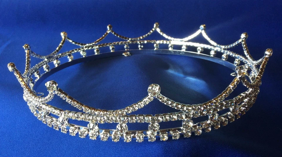 Rhinestone Crown - Silver plated metal with crystals Foto 3 de 4