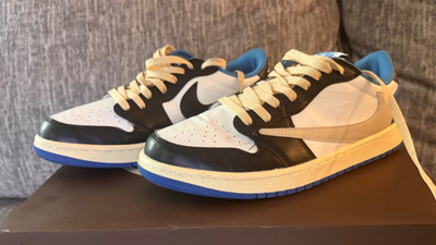 Nike x Travis Scott - size 9.5