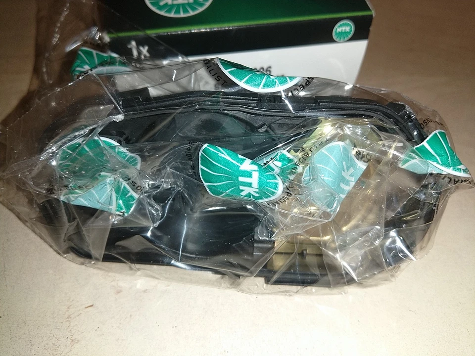 Sensor de posición del acelerador NTK se adapta a sensores Saturn Aura 2007-2009 NGK EE. UU./NTK Foto 3 de 3