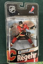ROBYN REGEHR MCFARLANE FIGURE NHL CALGARY FLAMES Red jersey, new