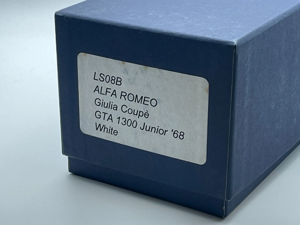 Looksmart Alfa Romeo Giulia Coupe GTA 1300 Junior LS08B Branco 1:43 igual BBR MR - Imagem 2 de 4