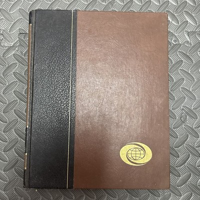 The World Book Atlas 1971 Hard Cover Maps Populations Moon Photos 392 Pages