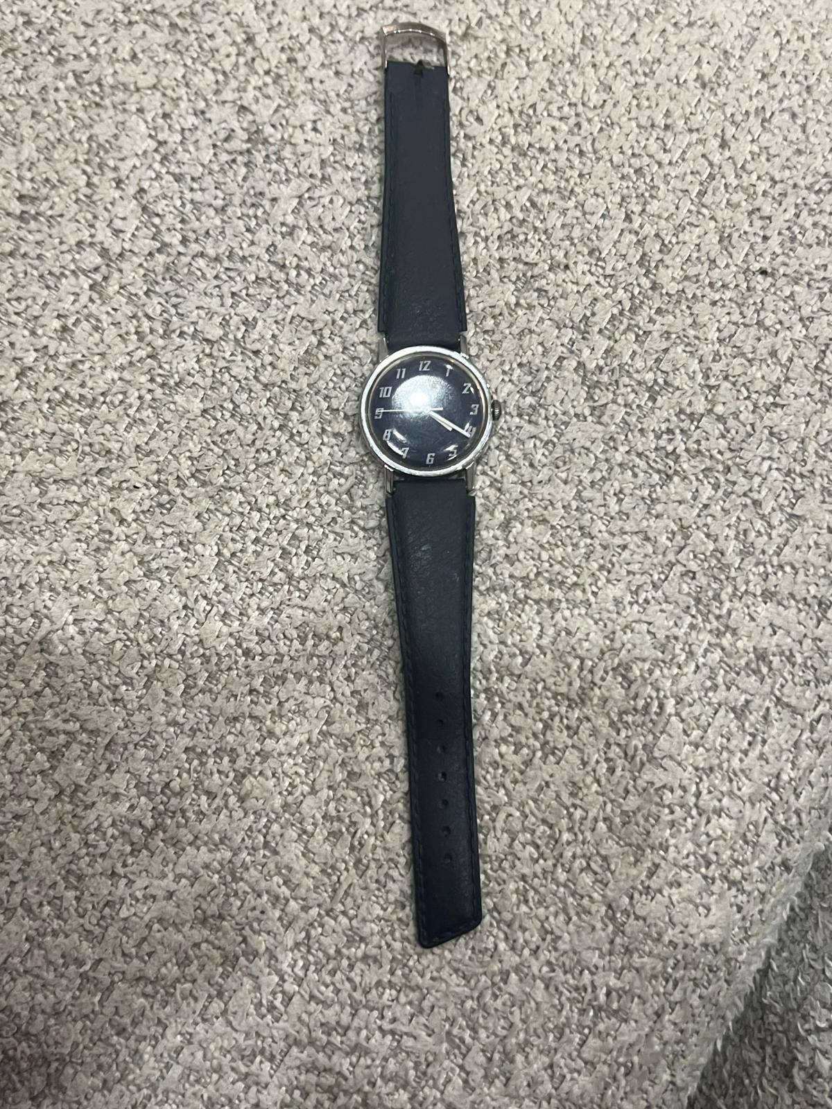 Vintage Timex Men Black Leather Strap Wind-up Analog Dial Quartz Watch  As Is #f