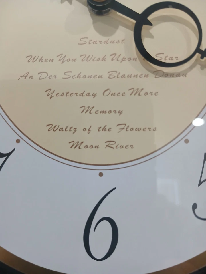 Seiko Melody In Motion 12 Hour Wall Clock Battery Opperated Tested Works - Image 3 of 4