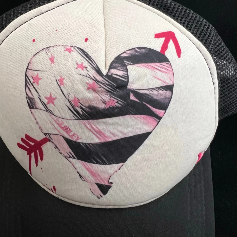 Gorra de camionero Hurley Heart Puffer malla trasera vintage negra a presión Foto 2 de 4