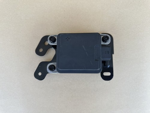 2019-2022 KIA K5  ADAPTIVE CRUISE CONTROL DISTANCE RADAR SENSOR 99110-L2100 - Bild 1 von 7