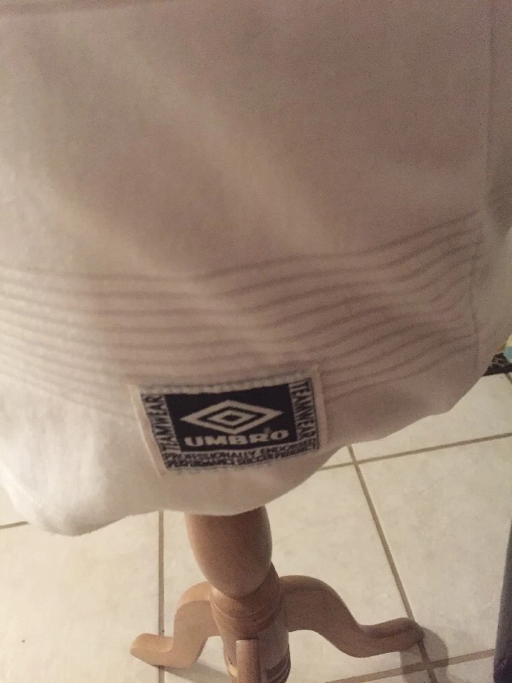 男式 Umbro 红色白色短袖 Polo 球衣衬衫 S — 第 4/4 张图片