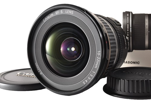 Canon EF 20mm F2.8 USM AF Ultra Wide Angle Prime Lens Excellent