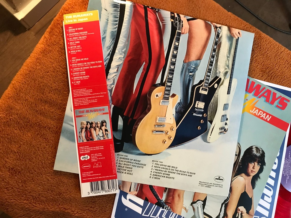 The RUNAWAYS Live in Japan Joan Jett Cherie Currie ltd. RED