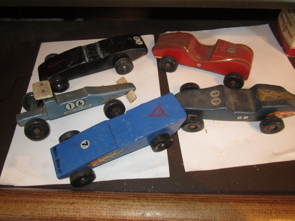 LOT OF 5 vintage Cub Scout soap box derby pinebox race cars