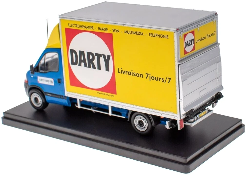 IXO/HACHETTE 1/43 RENAULT MASTER 2 VAN 'DARTY' ELECTRICAL RETAILER FRANCE 2009 - Image 2 of 3