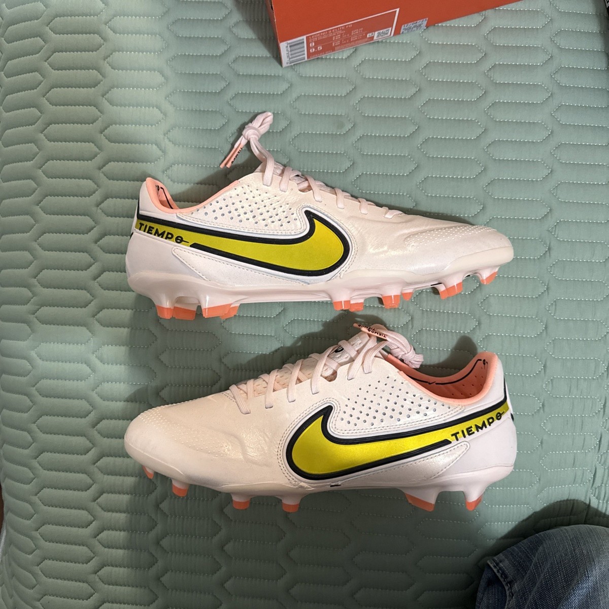 Size 8M-Nike Tiempo Legend 9 Elite FG Soccer Football Cleats Guava