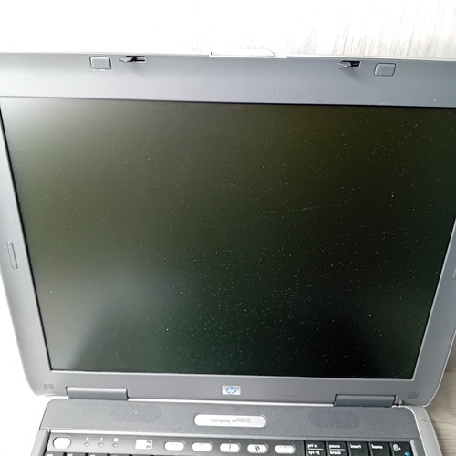 COMPAQ NX9010 LAPTOP - NOT TESTED FOR SPARES OR REPAIRS NOTEBOOK - Picture 5 of 12
