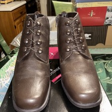 Isotoner Women s 9.5 Premium Brown Leather VINTAGE 8/15/07 Side Zip Comfort Fit