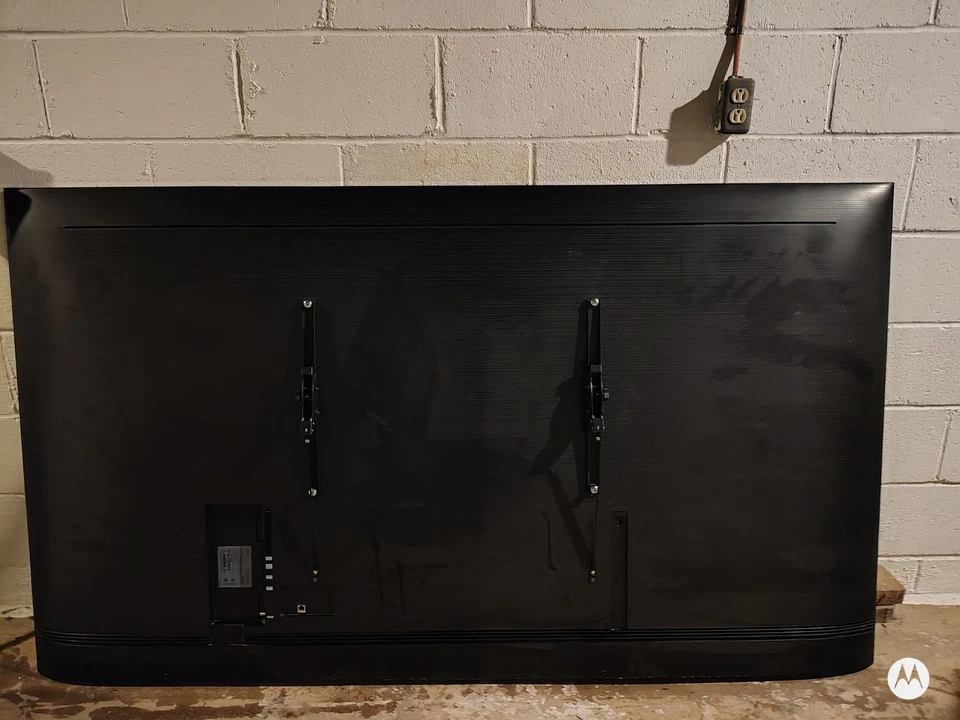 Samsung QM85R-B 85'' 4K UHD LED LCD Signage Display Smart TV - Image 4 of 4