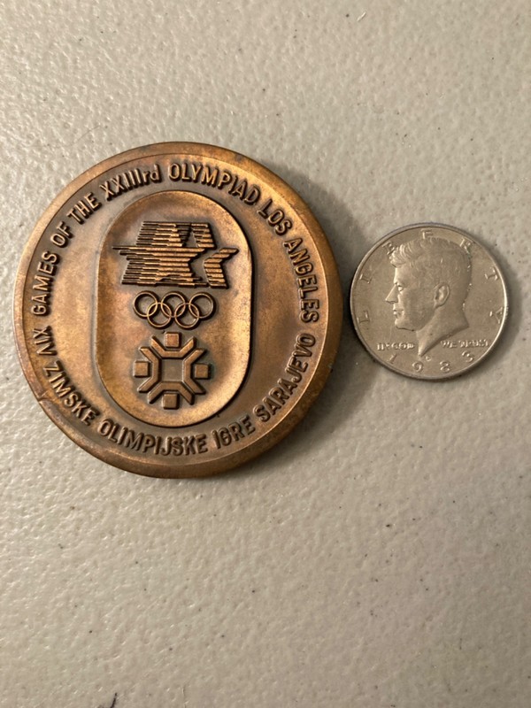 SARAJEVO - LOS ANGELES 1984 Olympic Games Medal 64.5mm 107.4g. B19