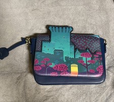 Bolso Bandolera Loungefly Disney Pixar Brave Princesa Castillo Mérida NUEVO