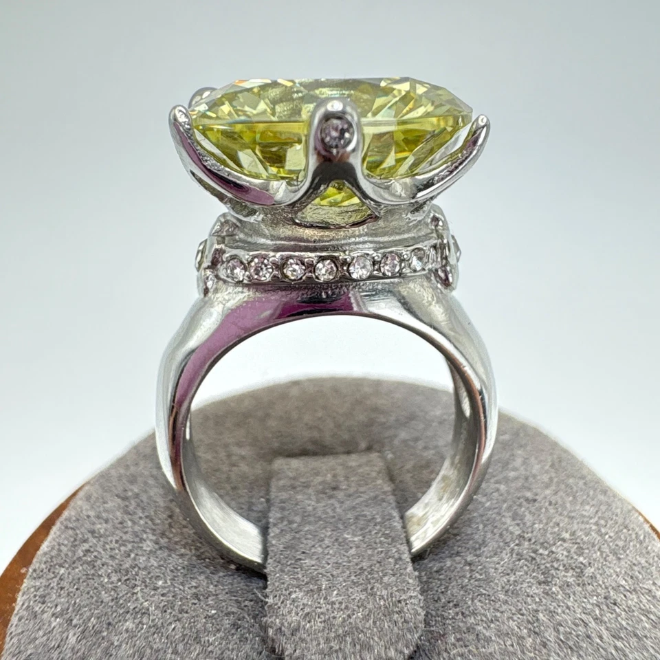Anillo grande plateado redondo amarillo brillante circonita cúbica talla 5 Foto 4 de 4