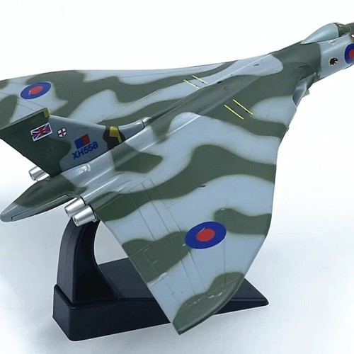 1:144 Scale Alloy Diecast Military Model Avro Vulcan Bomber Aircraft Collection - Picture 7 of 9