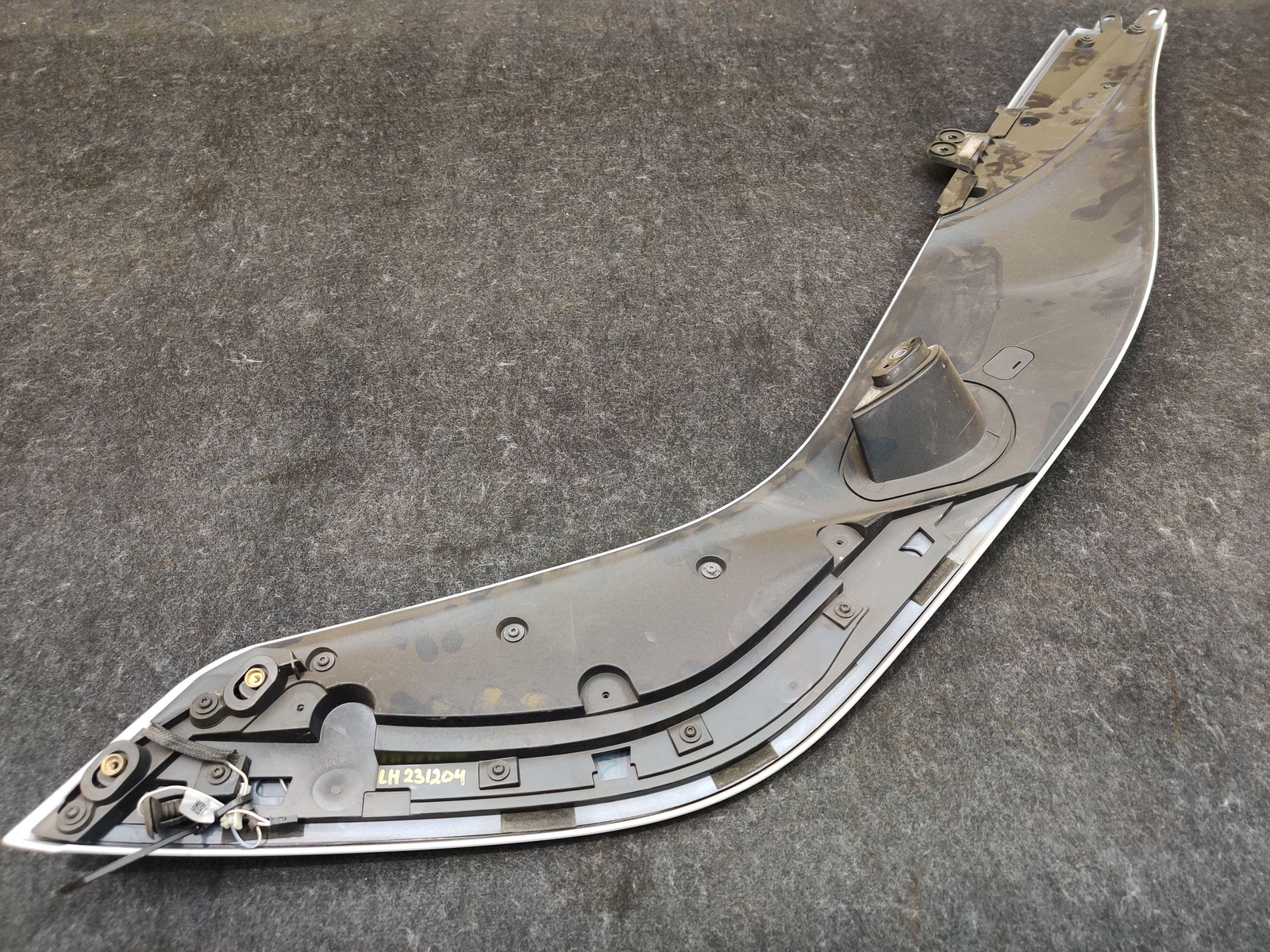Rear Left Driver Upper Quarter Panel Spoiler White 51627372043 OEM BMW i8 14-19