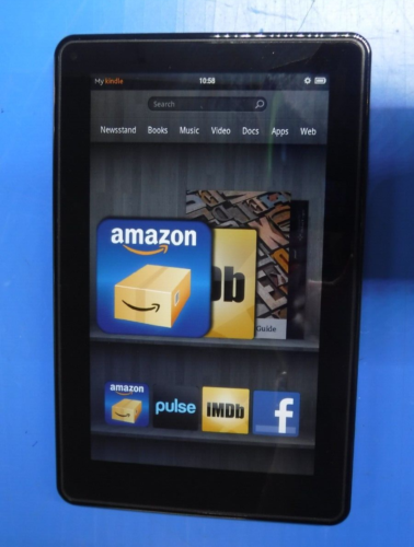 Tablette Kindle Amazon 1re génération 8 Go 7 pouces Kindle Fire noire D1400 fonctionne - Photo 1/4