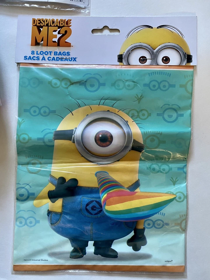 Minions Lote de Suministros de Fiesta 8 Tazas Bolsas de Botín Juego Servilletas Gafas Sopladores Set Foto 2 de 4