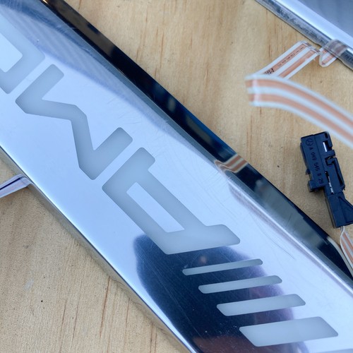 Genuine Mercedes OEM AMG RIGHT LEFT pair sill kick panel chrome trim A2056802335 - Picture 5 of 8