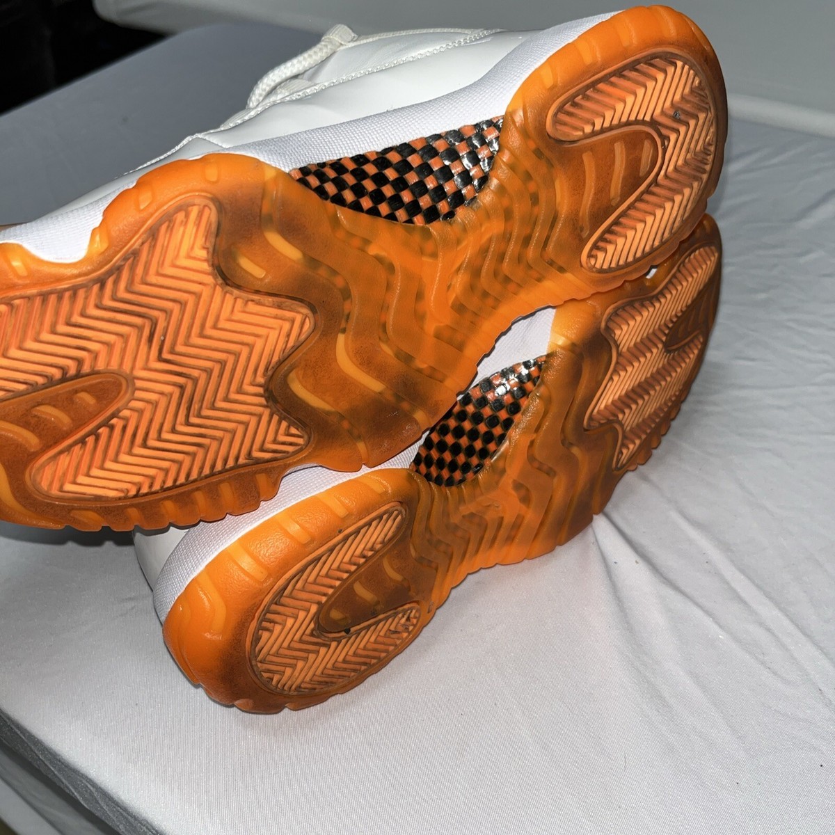 トランプ orange orange Nike Air Jordan Retro XI 11 Low White Bright Citrus Orange