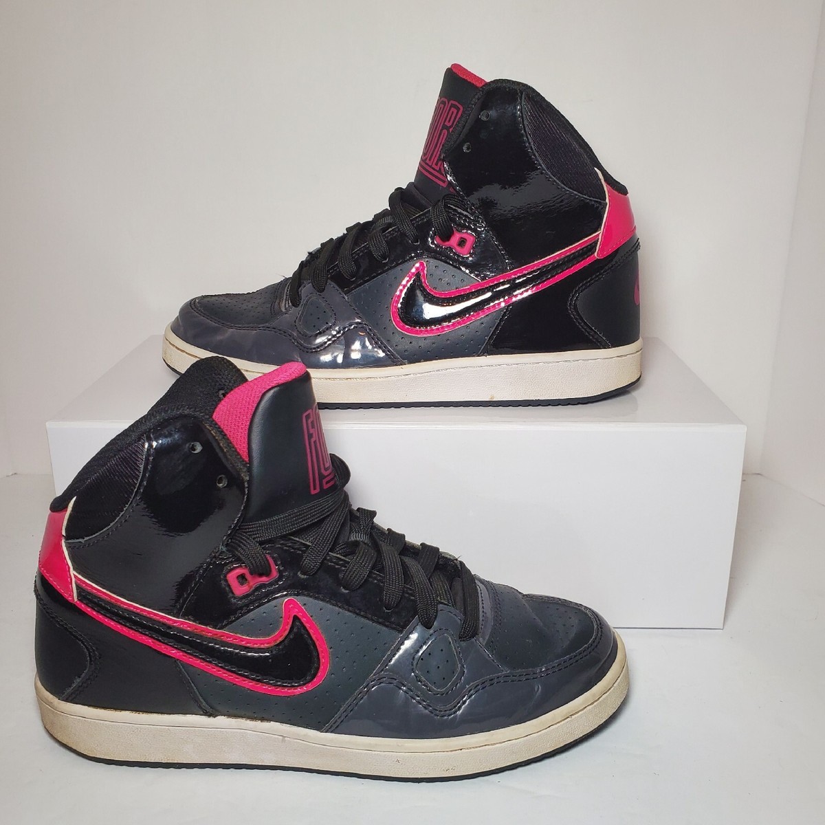 nike wmns son of force