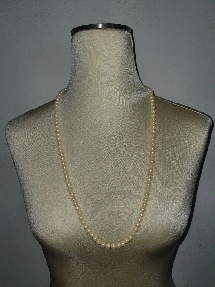 Collana PERLE ARTIFICIALI ⚪️ VINTAGE '90 pietre perline 8 mm ITALIA 🇮🇹 80 cm❗️ - Immagine 2 di 4