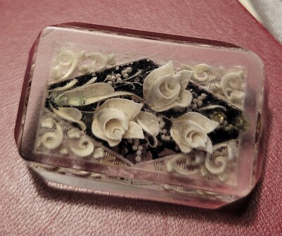 Broche Ancienne En Lucite - Motif Floral - Vintage Années 50/60 ? - Bon état