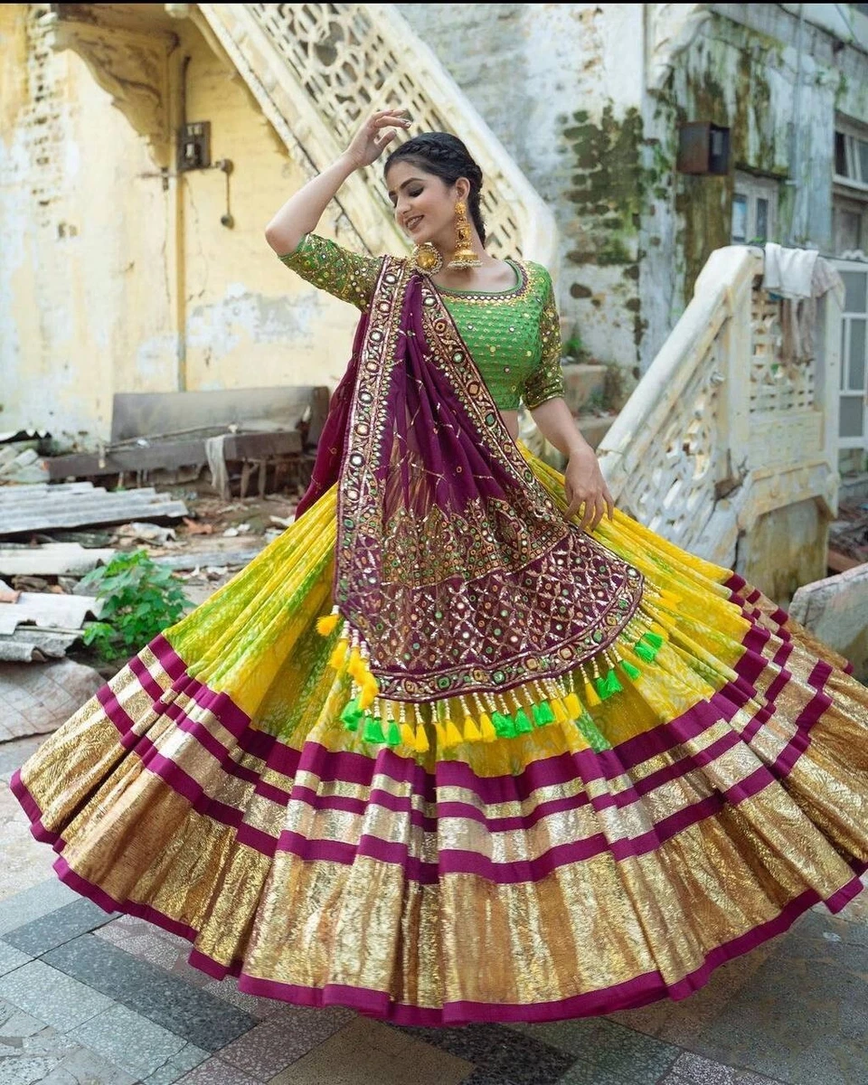 Ghagra top choli dance