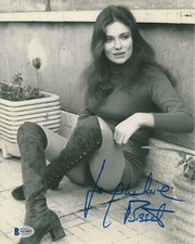 JACQUELINE BISSET SEXY ACTRESS SIGNED BULLITT 8X10 PHOTO 3 BECKETT COA BAS