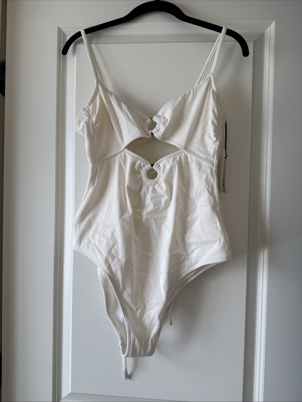Shade And Shore Women’s Off White Bathing Suit One Piece Size M 8-10 NWT