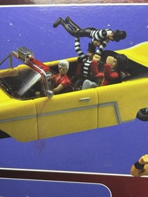 New GamePro 2001 Sega Crazy Taxi 2 Slash Action Figure Dreamcast Joy Ride