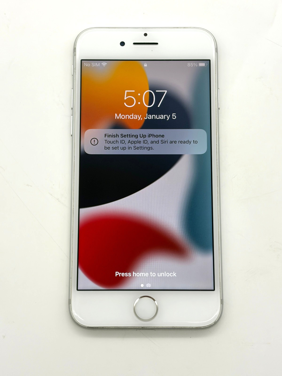9.8/10 BARELY USED Apple iPhone 7 - Verizon Prepaid ONLY - 32GB Silver A1660