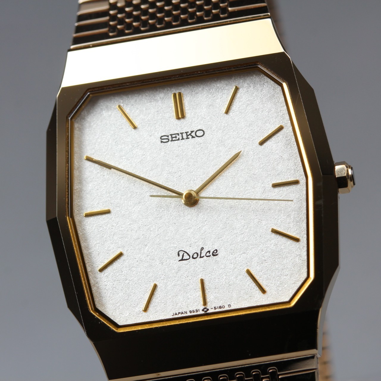 SEIKO Men's U943 9531-5150 Dolce 29mm Qz JP [NEAR Tungsten Vintage Watch MINT] - vintagewatches.pk