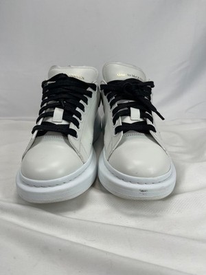Alexander McQueen Men display picture 1
