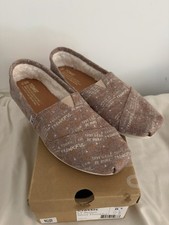 TOMS Classic Lt Brown Wool Thankful win 8.5 UWB