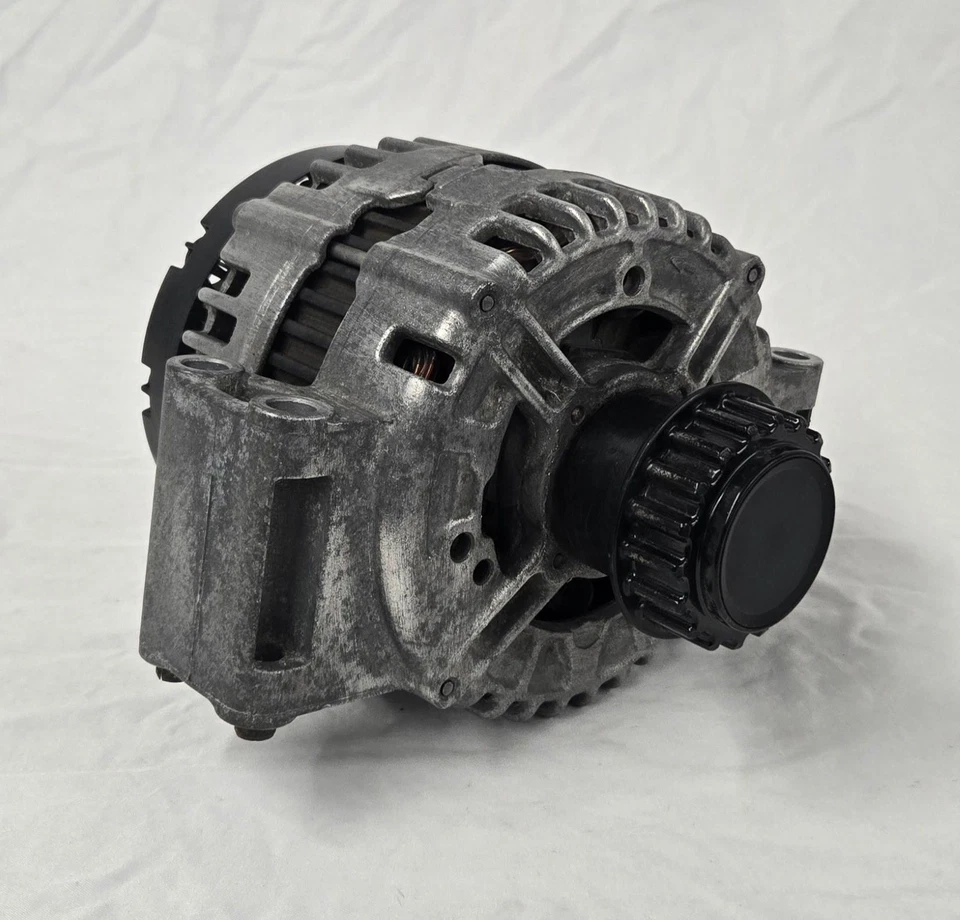 2007-2015 Volvo S80 3.2L 180 AMP Amplifier Assembly OEM — 第 3/4 张图片