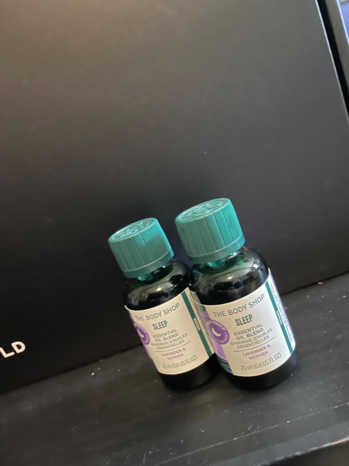 The Body Shop Essential Oil "Sleep" Blend Lavender + Vetiver 20ml/0.6 Oz. (New)