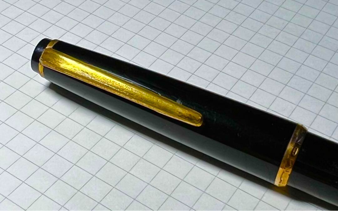 【ビンテージ】モンブラン 万年筆 No.32 ペン先585【ペンドクター整備品】 ビンテージ】モンブラン 万年筆 No.32 ペン先585【ペンドクター