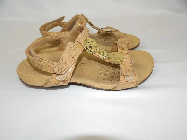 Vionic farra shop gold cork