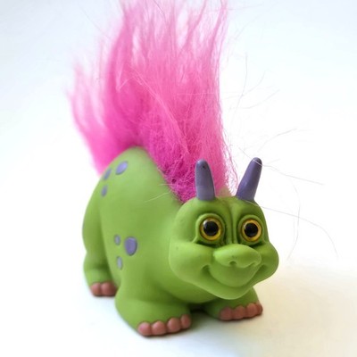 Vintage 1990's Russ HATCHLING Dinosaurs Green Pink Trolls CUDDLEASAURUS Dino