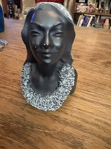 Vintage Small Woman Bust Made Of Hawaiian Black Coral
