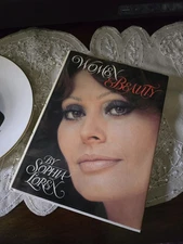 WOMEN & BEAUTY by Sophia Loren Hardcover 1st Edition William Morrow 1984 Color