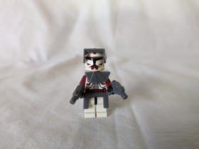 LEGO Star Wars: Separatist Spider Droid (7681) 99% complete w/ 4 minifigs