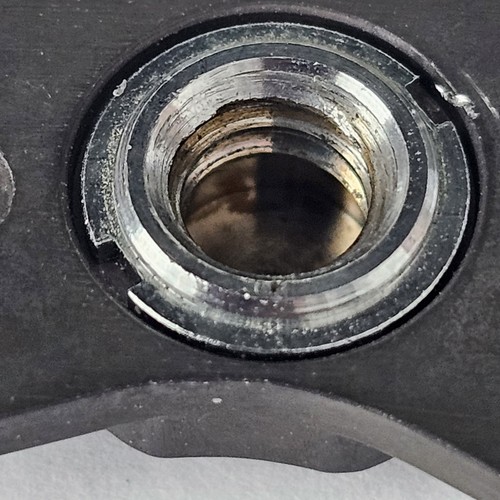 USED OEM Original Nikon F2 Tripod Socket - Foto 3 di 7